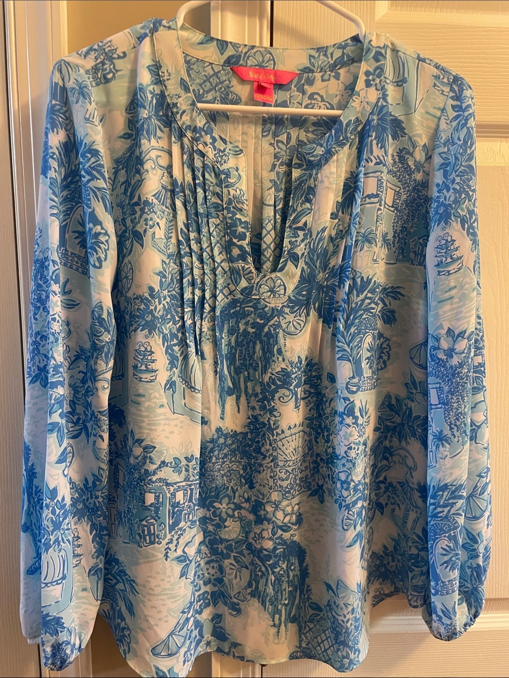 Lilly Pulitzer Blue and White Scenic Pintuck Tunic